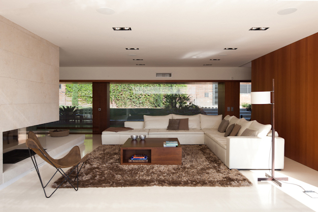 House rehabilitation in Bellaterra / YLab