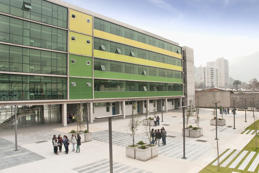 Chemical and Pharmaceutical Sciences Faculty Concentration / FJL + Desarrollo Integral de Proyectos