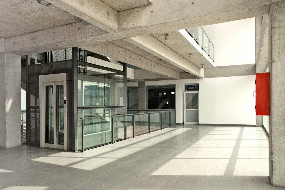 Chemical and Pharmaceutical Sciences Faculty Concentration / FJL + Desarrollo Integral de Proyectos