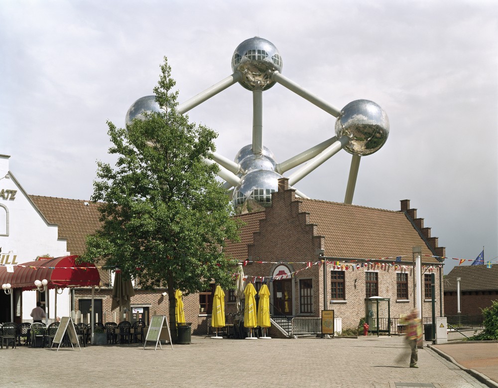 Photography: When World Fairs End / Jade Doskow