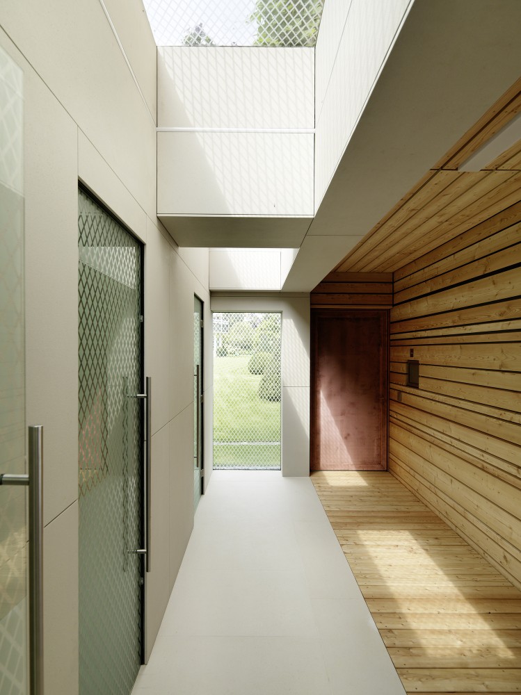Boat’s House at Millstätter Lake / MHM architects