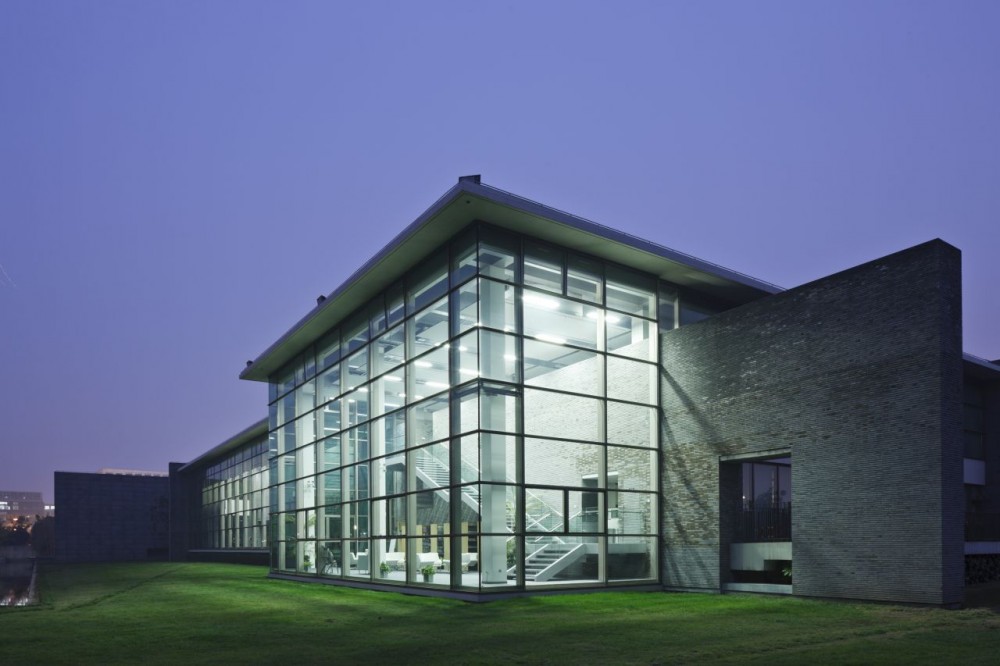 Shanghai Vanke Headquarters / Tsushima Design Studio