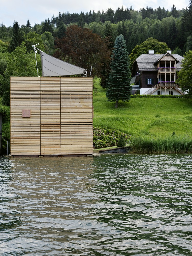 Boat’s House at Millstätter Lake / MHM architects