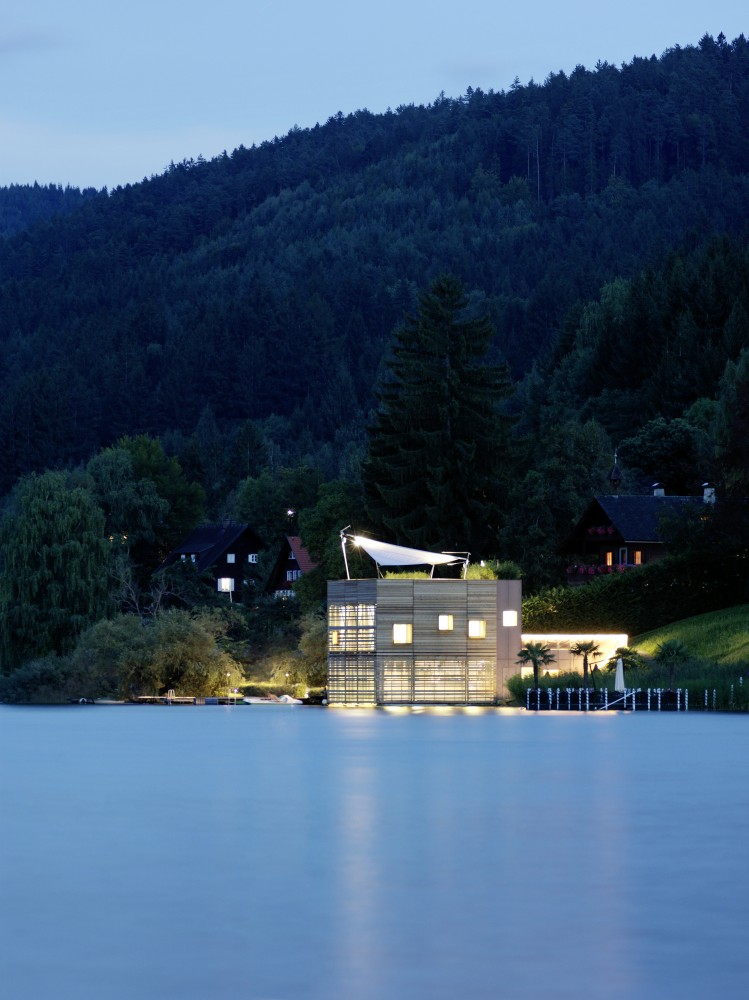 Boat’s House at Millstätter Lake / MHM architects