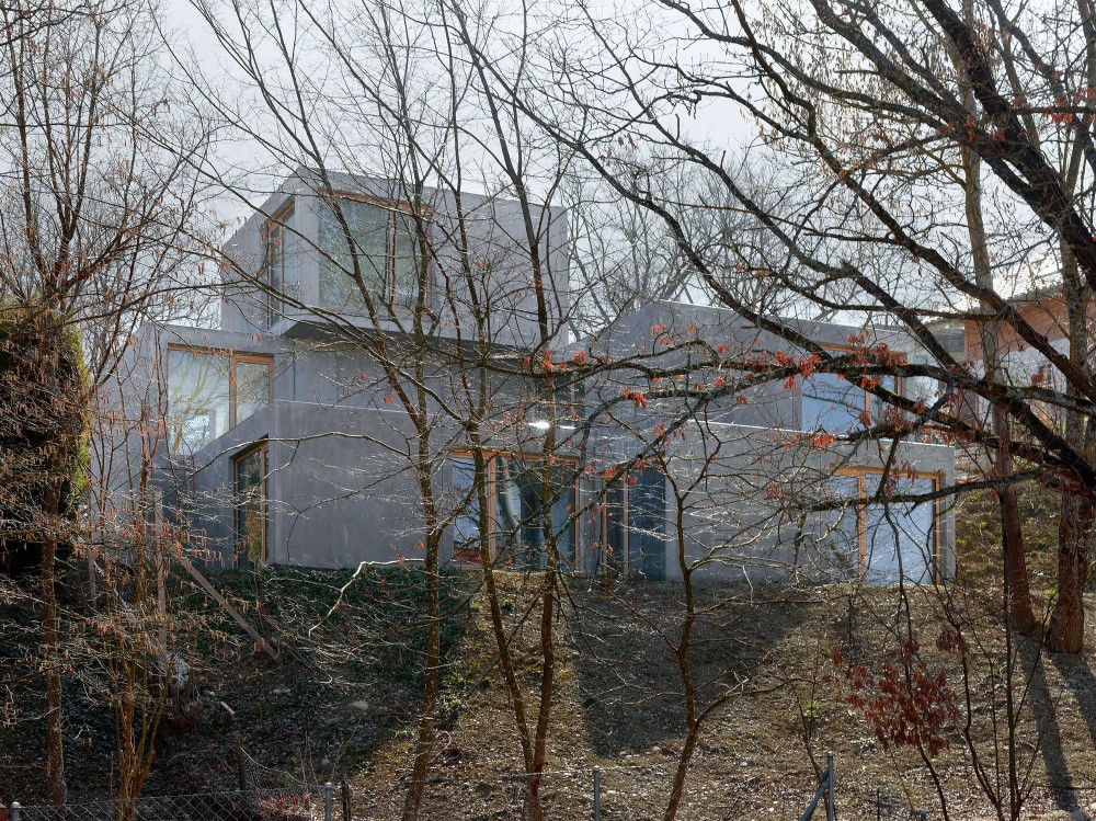 Villa préfabriqué in Collonges / Pierre-Alain Dupraz