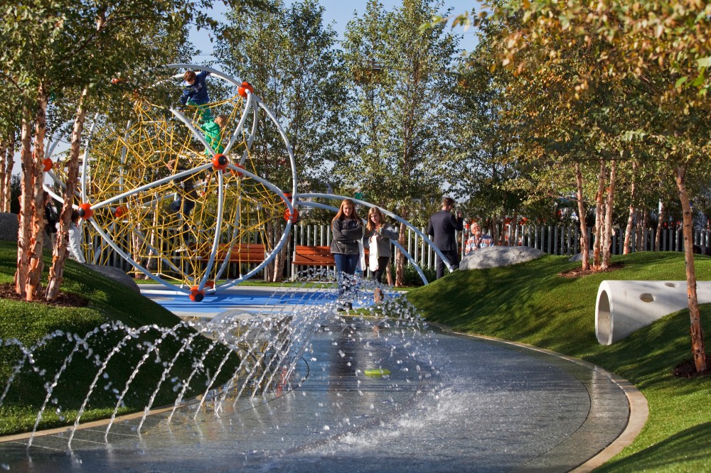 Klyde Warren Park / The Office of James Burnett
