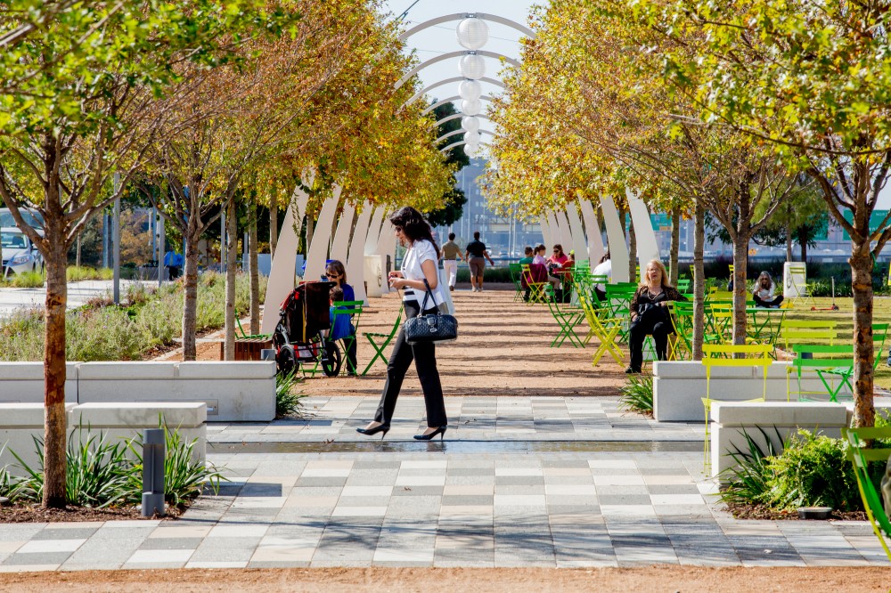 Klyde Warren Park / The Office of James Burnett