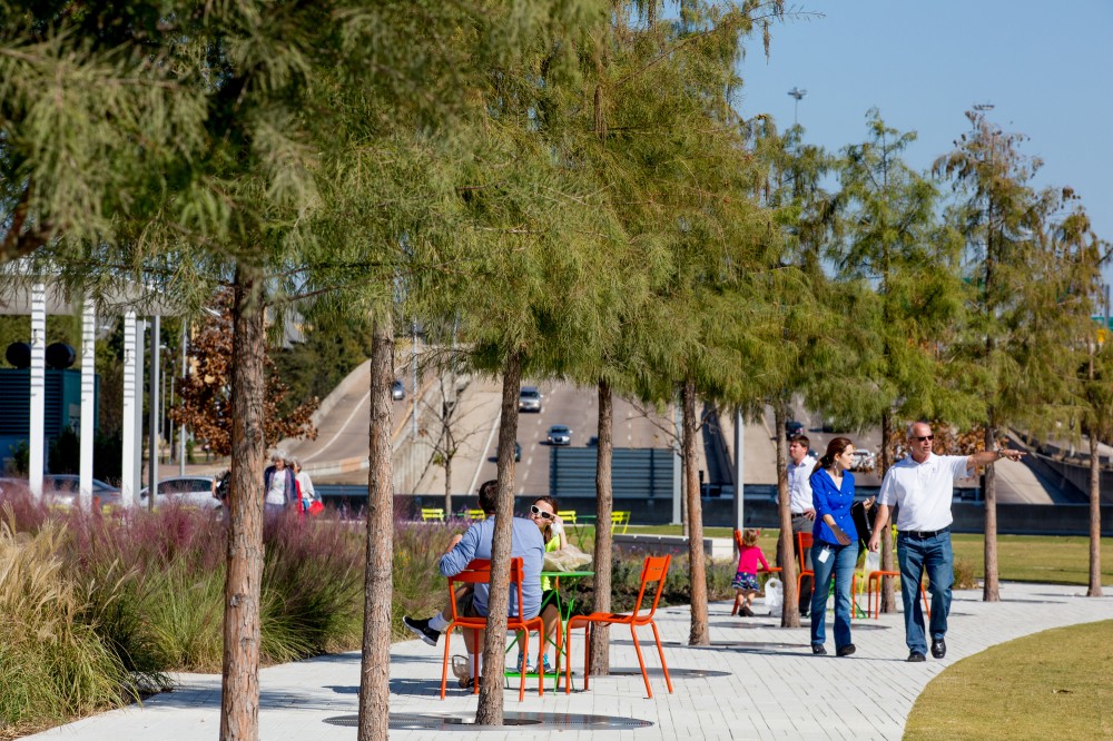 Klyde Warren Park / The Office of James Burnett