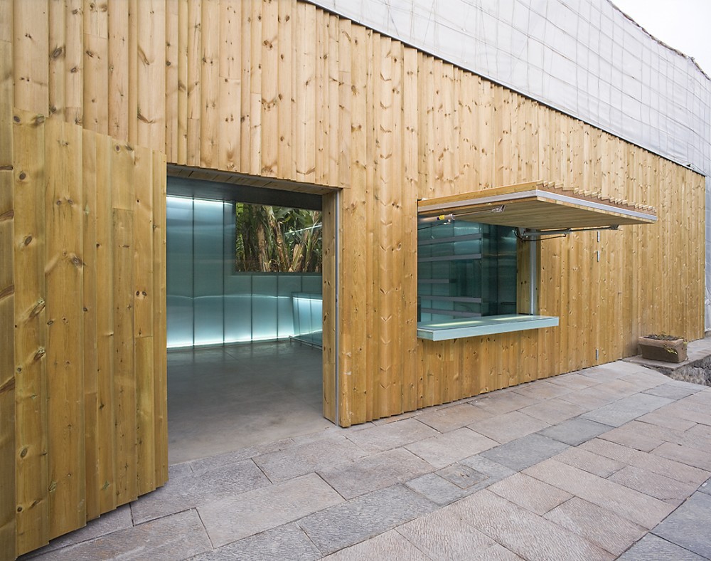 Multipurpose Hall Finca del Lomo / Equipo Olivares Arquitectos