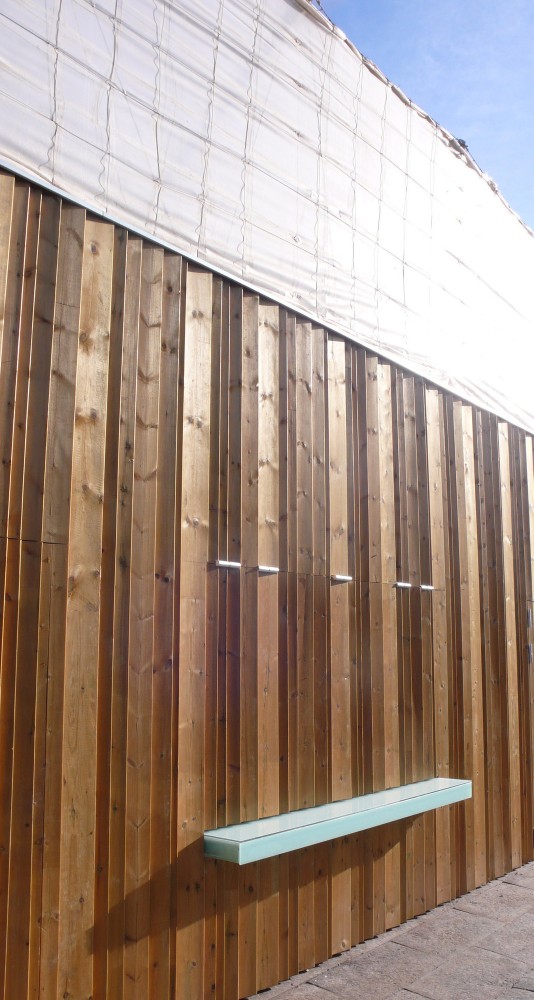 Multipurpose Hall Finca del Lomo / Equipo Olivares Arquitectos