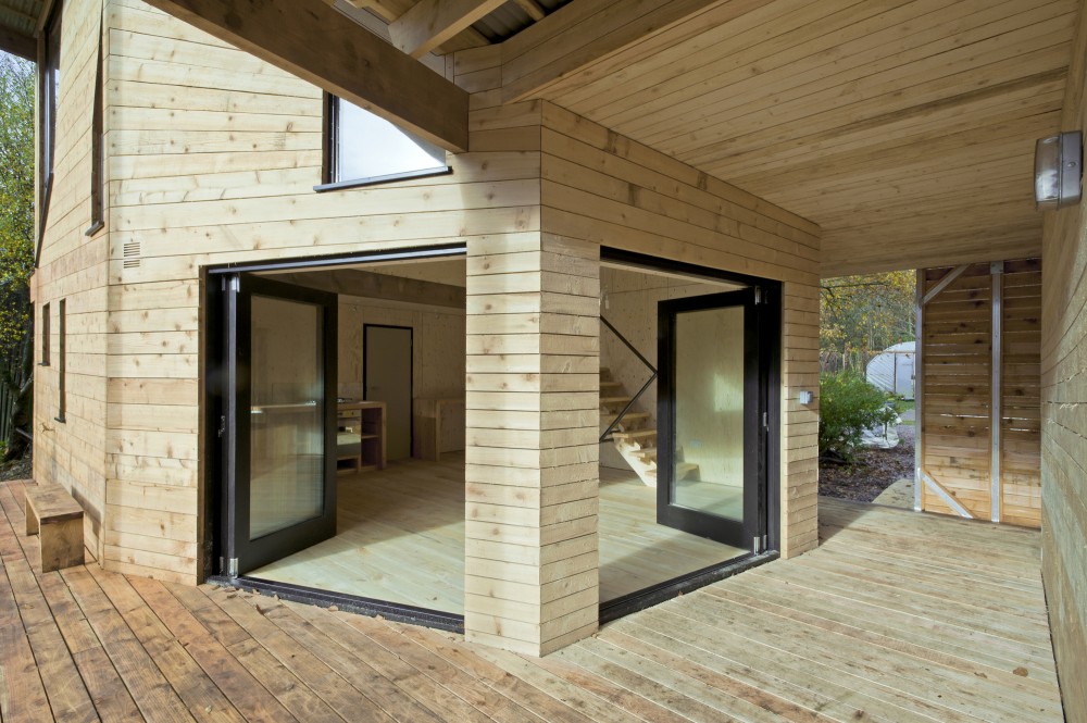 Caretaker’s House / Invisible Studio + AA Inter 2
