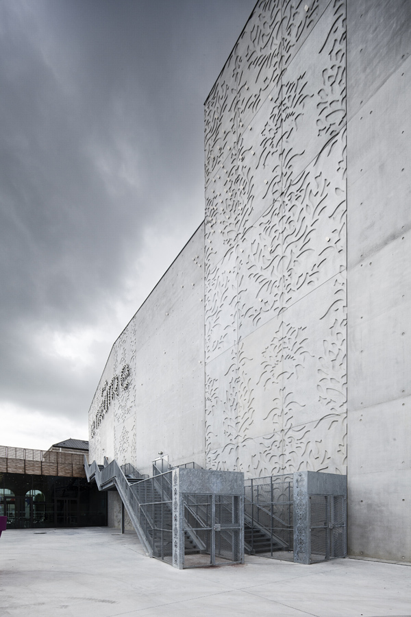 Saint-Nazaire Theatre / K-architectures