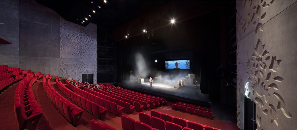 Saint-Nazaire Theatre / K-architectures