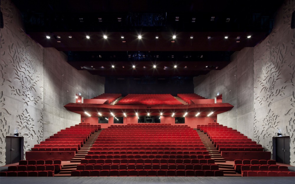 Saint-Nazaire Theatre / K-architectures