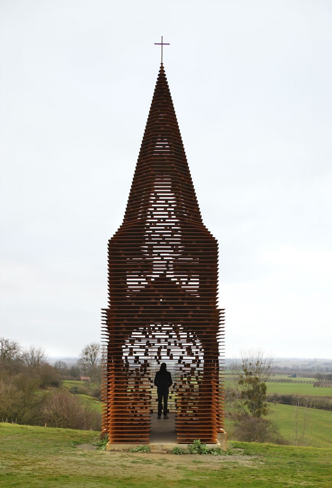 Reading Between the Lines / Gijs Van Vaerenbergh
