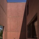 Three Courtyards House / Miguel Marcelino Three Courtyards House / Miguel Marcelino © FG+SG