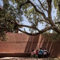 Three Courtyards House / Miguel Marcelino Three Courtyards House / Miguel Marcelino © FG+SG