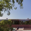 Three Courtyards House / Miguel Marcelino Three Courtyards House / Miguel Marcelino © FG+SG