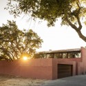 Three Courtyards House / Miguel Marcelino Three Courtyards House / Miguel Marcelino © FG+SG