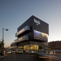 Etoile Lilas Cinema / Hardel et Le Bihan Architectes © Vincent Fillon