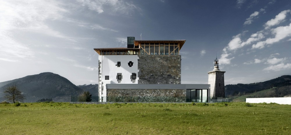Torremadariaga Basque Biodiversity Centre / IA+B Arkitektura Taldea