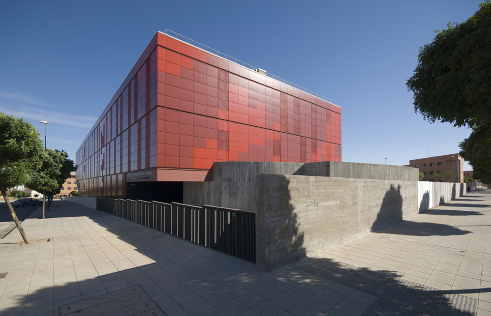 Institute of Functional Biology and Genomics / Mata y Asociados
