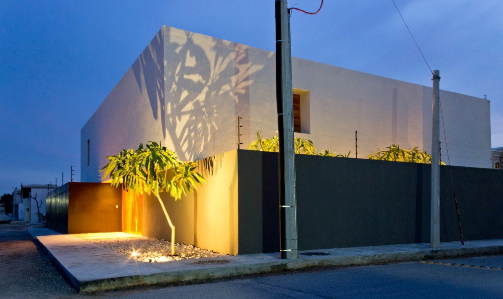 Montebello 332 / Jorge Bolio Arquitectura