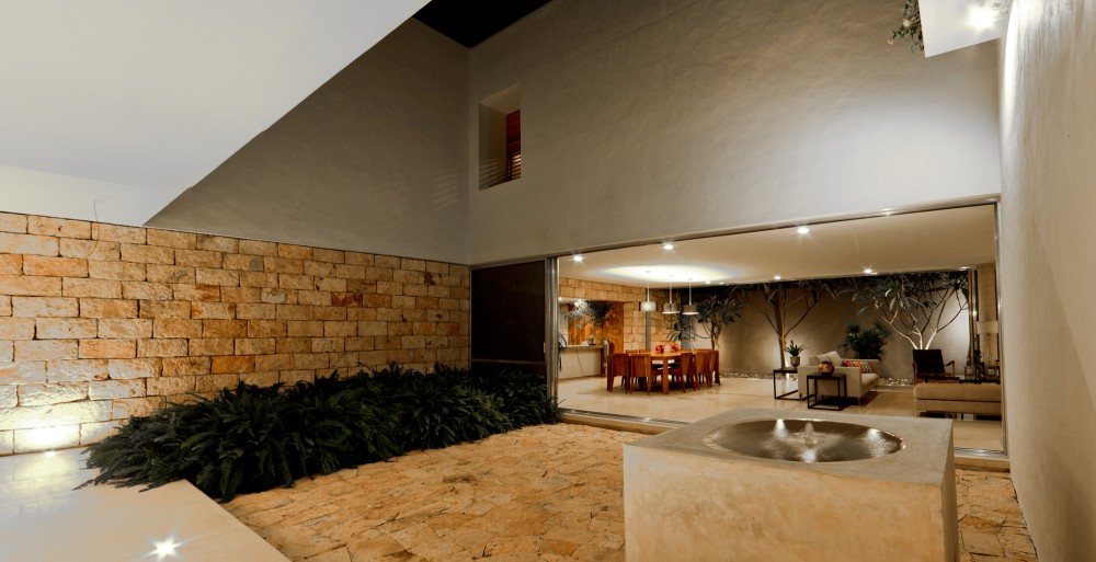 Montebello 332 / Jorge Bolio Arquitectura