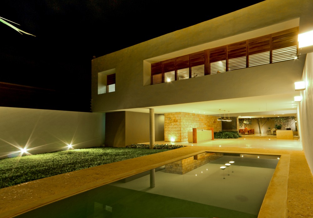 Montebello 332 / Jorge Bolio Arquitectura