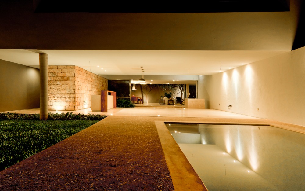 Montebello 332 / Jorge Bolio Arquitectura