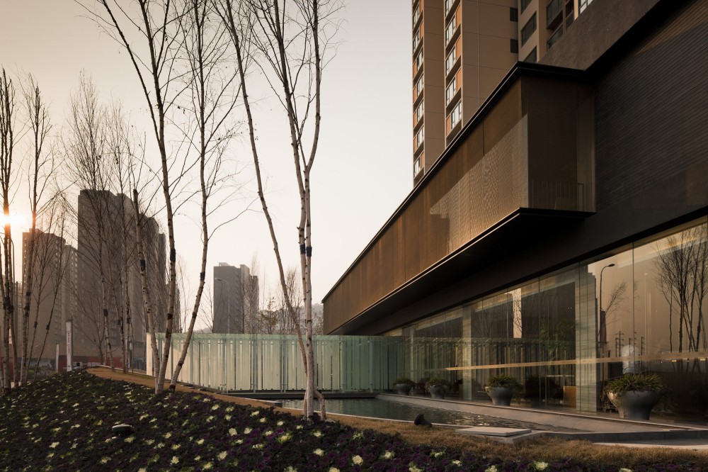 Qingtao Marketing Center / Tsushima Design Studio