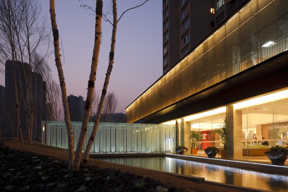 Qingtao Marketing Center / Tsushima Design Studio