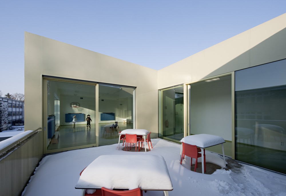 Kindergarten and after-school Care Center / Alexa Zahn architects