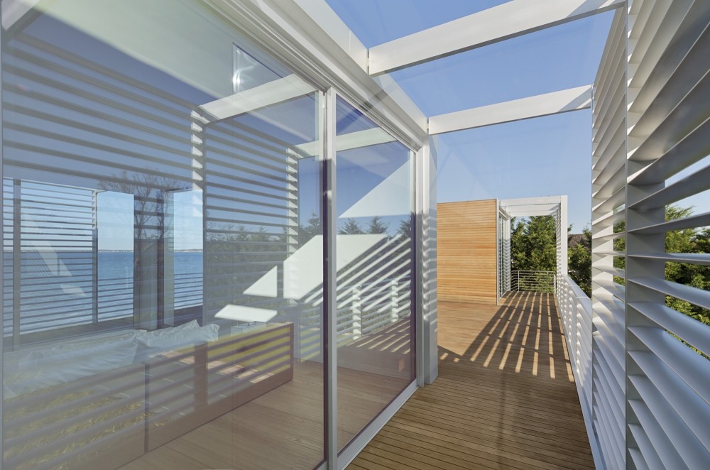 The Bay House / Roger Ferris + Partners