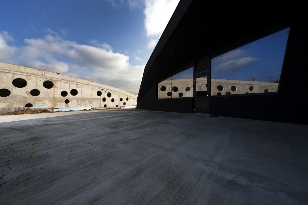 Somlo Winery Complex / Ekler Architect