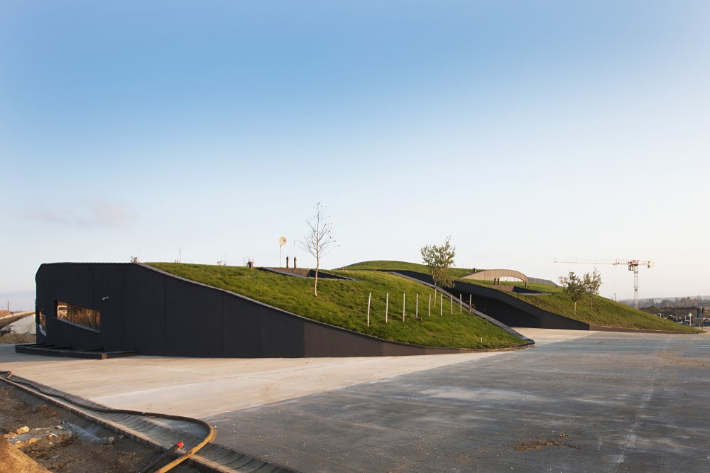 Somlo Winery Complex / Ekler Architect