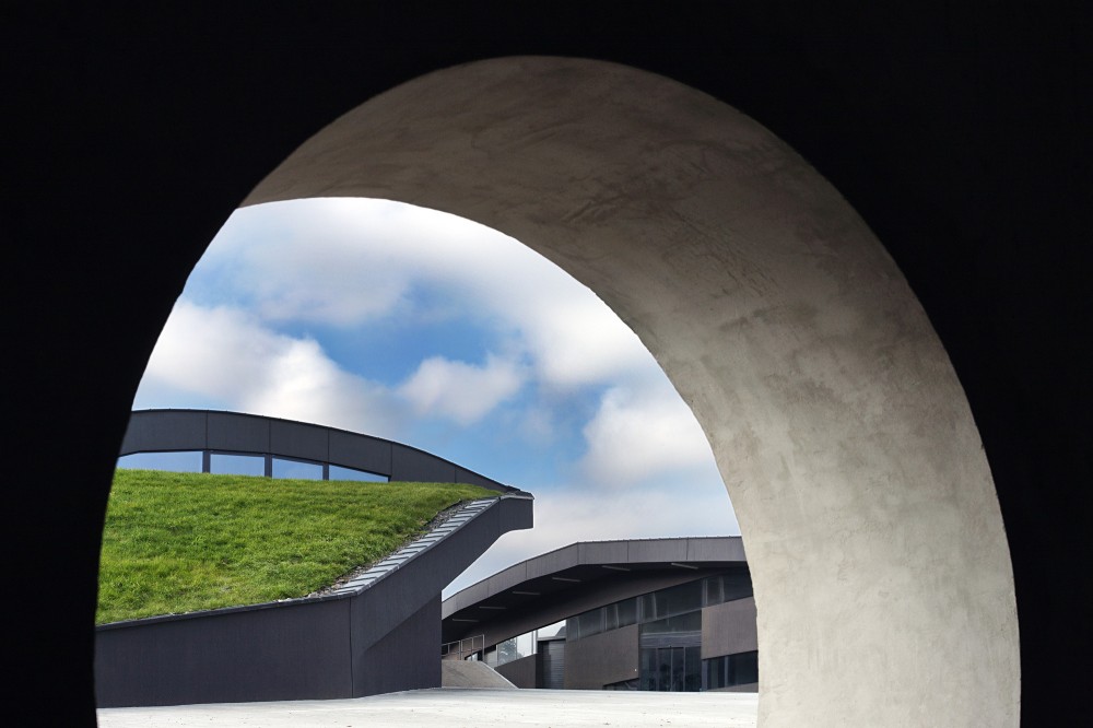 Somlo Winery Complex / Ekler Architect