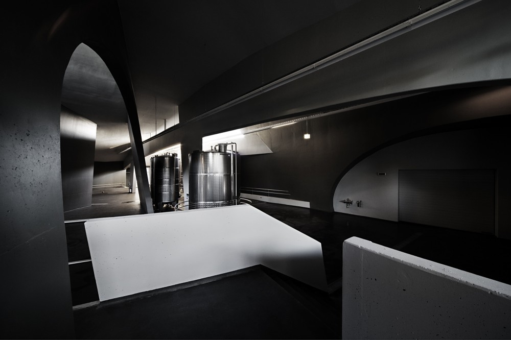 Somlo Winery Complex / Ekler Architect