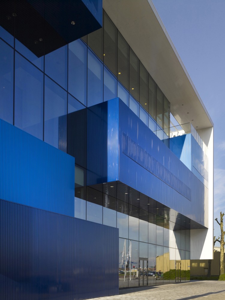 Shipping and Transport College / DP6