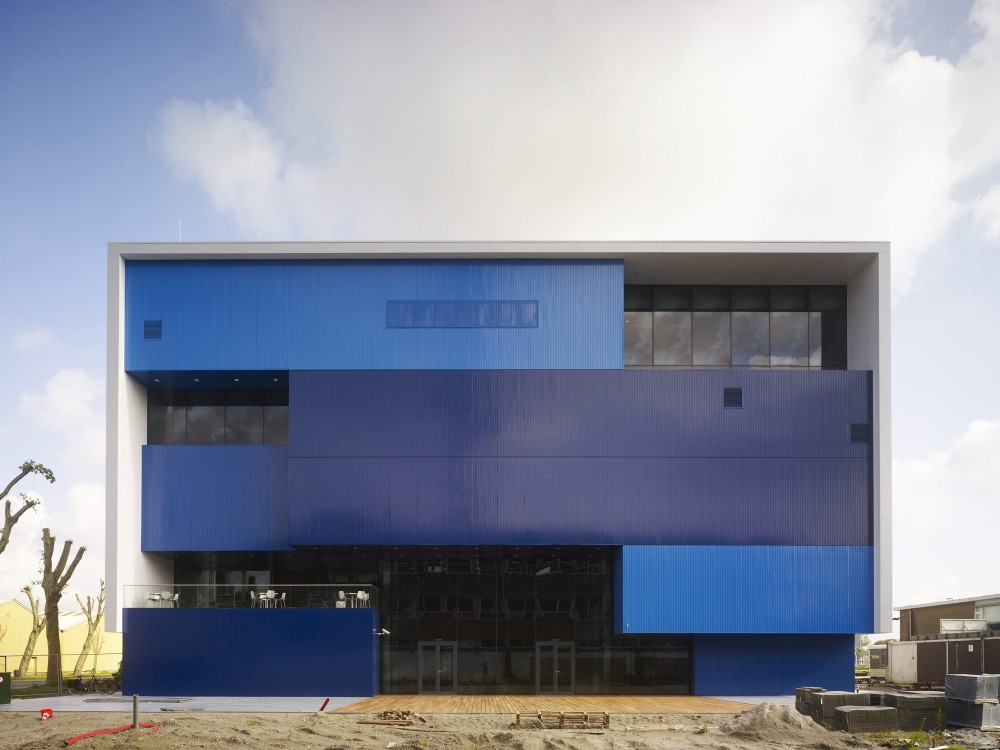 Shipping and Transport College / DP6
