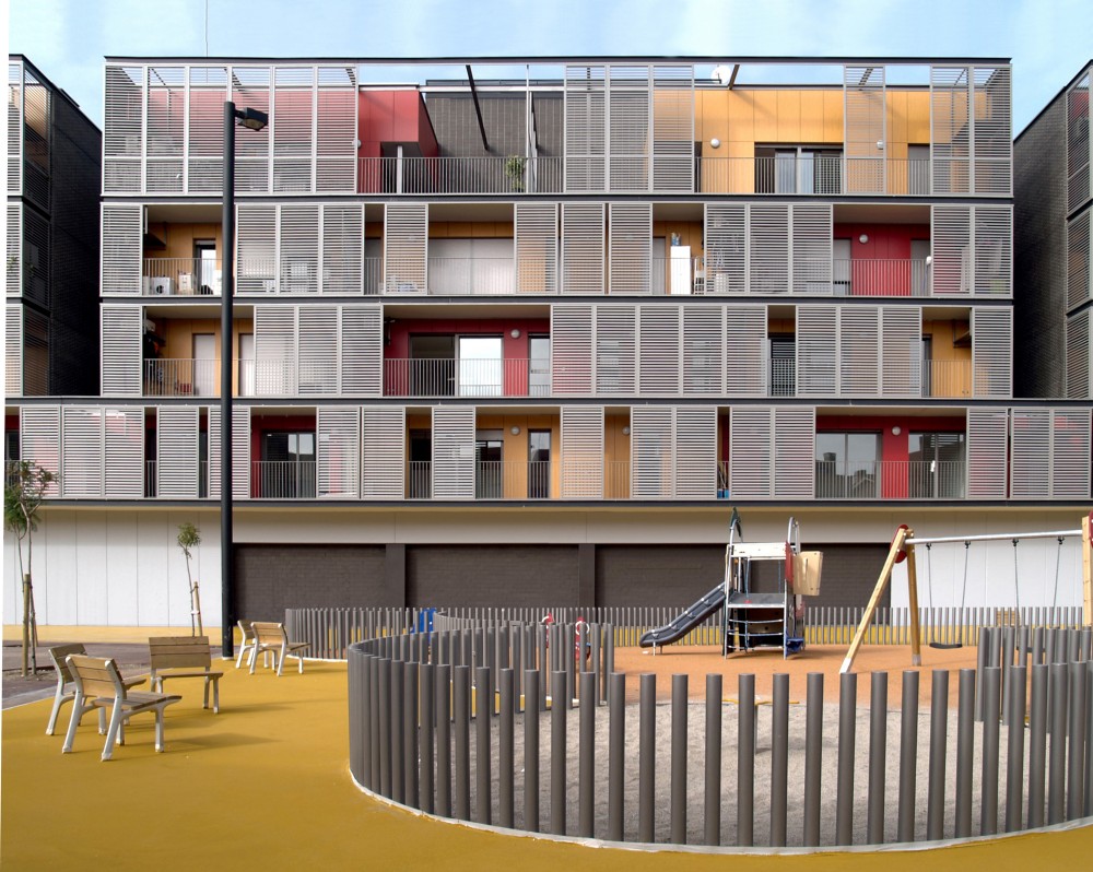 60 Dwellings Appartment Block for Fira 2000 / ONL Arquitectura