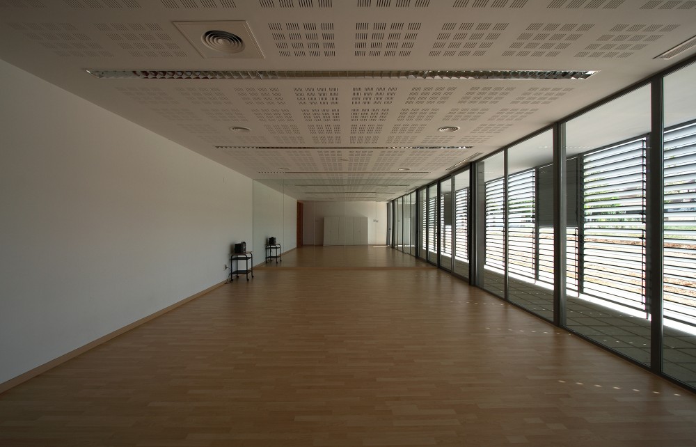 Extension and Renovation Works at the Social Center Mirasol / ONL Arquitectura