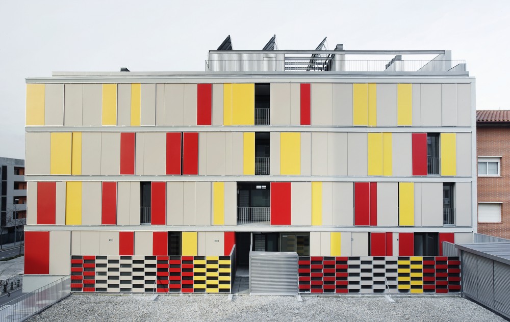 16 Social Housing for Granollers Town Hall / ONL Arquitectura