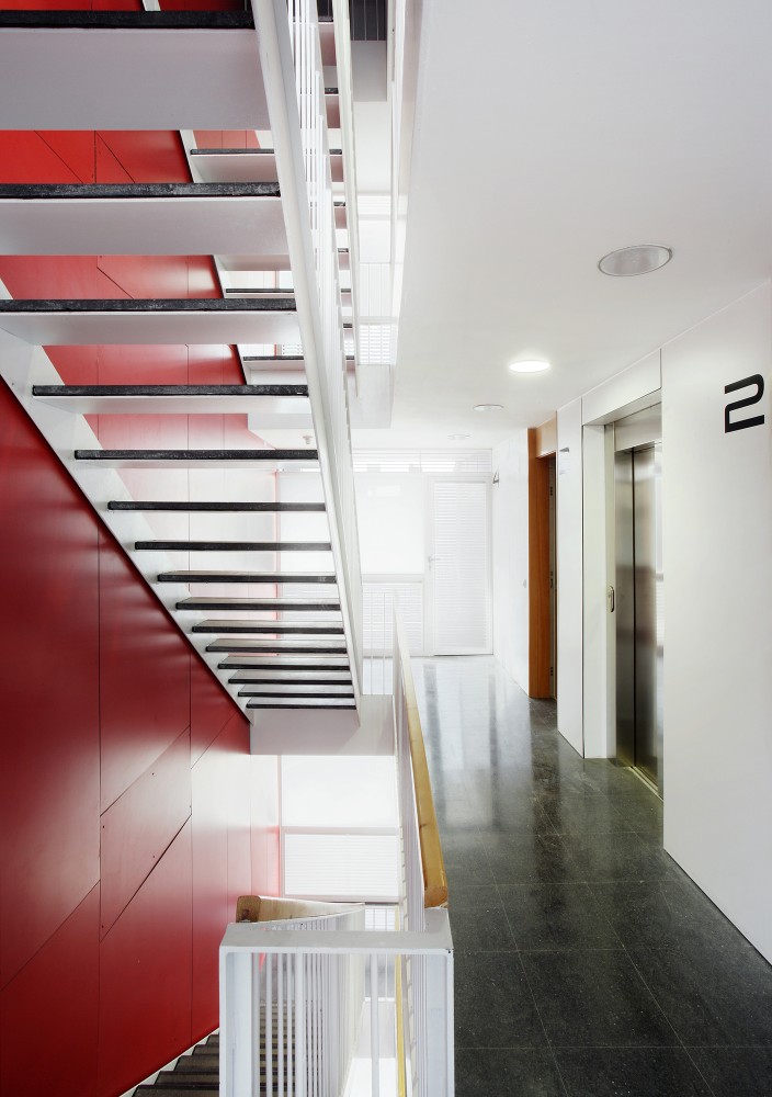 16 Social Housing for Granollers Town Hall / ONL Arquitectura