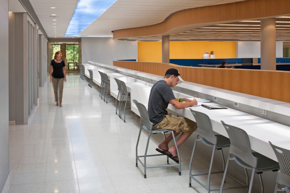 Lorain County Community College iLOFT / Sasaki Associates
