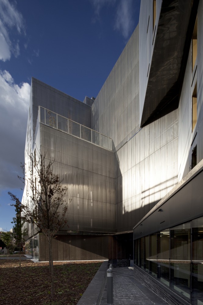 Irene Joliot Curie Residences / BE Hauvette + DATA [Architectes]