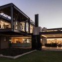 House Ber / Nico van der Meulen Architects © Barend Roberts