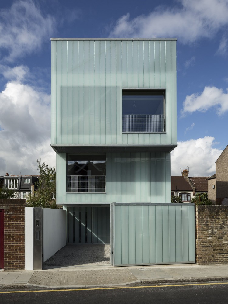 Slip House / Carl Turner Architects