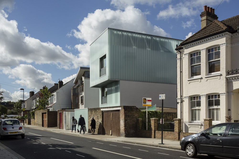 Slip House / Carl Turner Architects