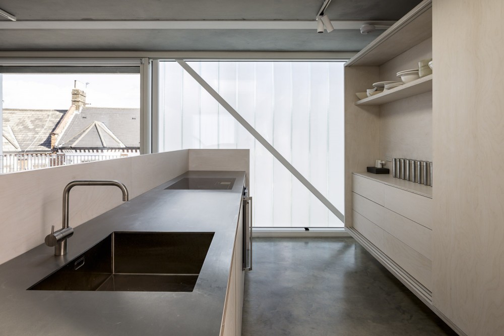 Slip House / Carl Turner Architects